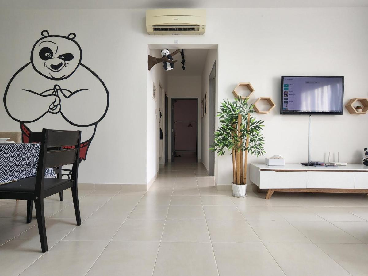 Netflix Panda House 3B2R Rimbayu Kota Kemuning With Atari Games Apartment Teluk Panglima Garang Exterior photo