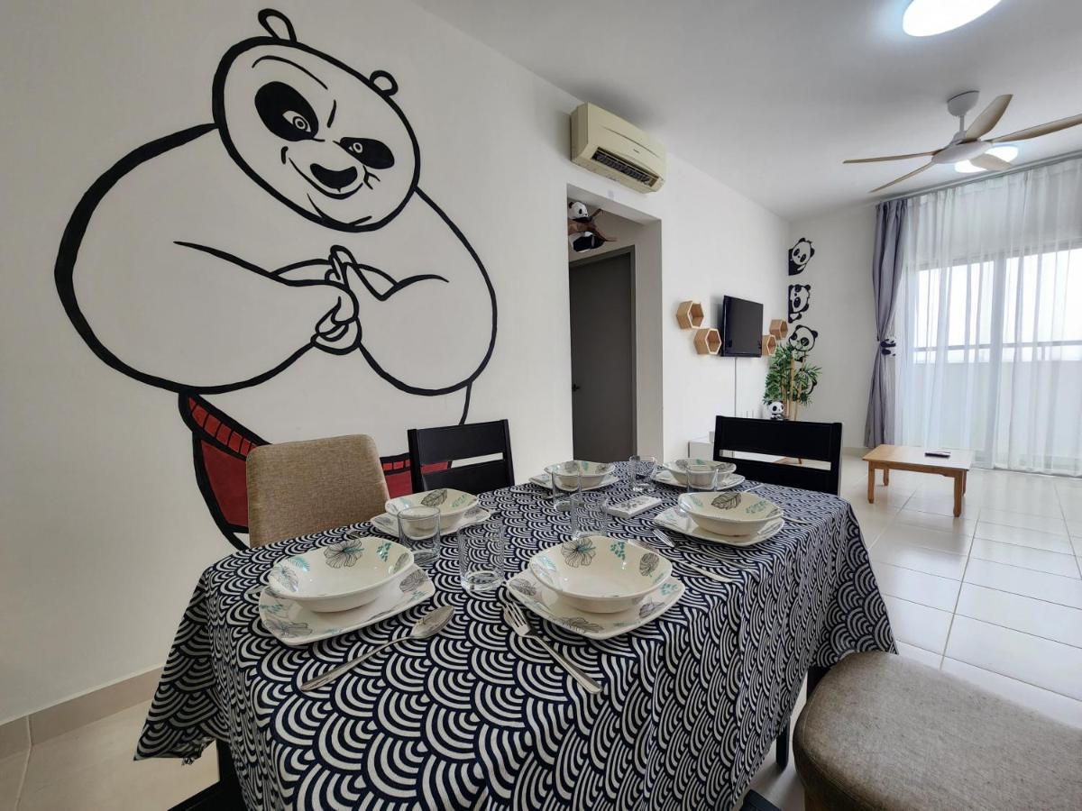 Netflix Panda House 3B2R Rimbayu Kota Kemuning With Atari Games Apartment Teluk Panglima Garang Exterior photo