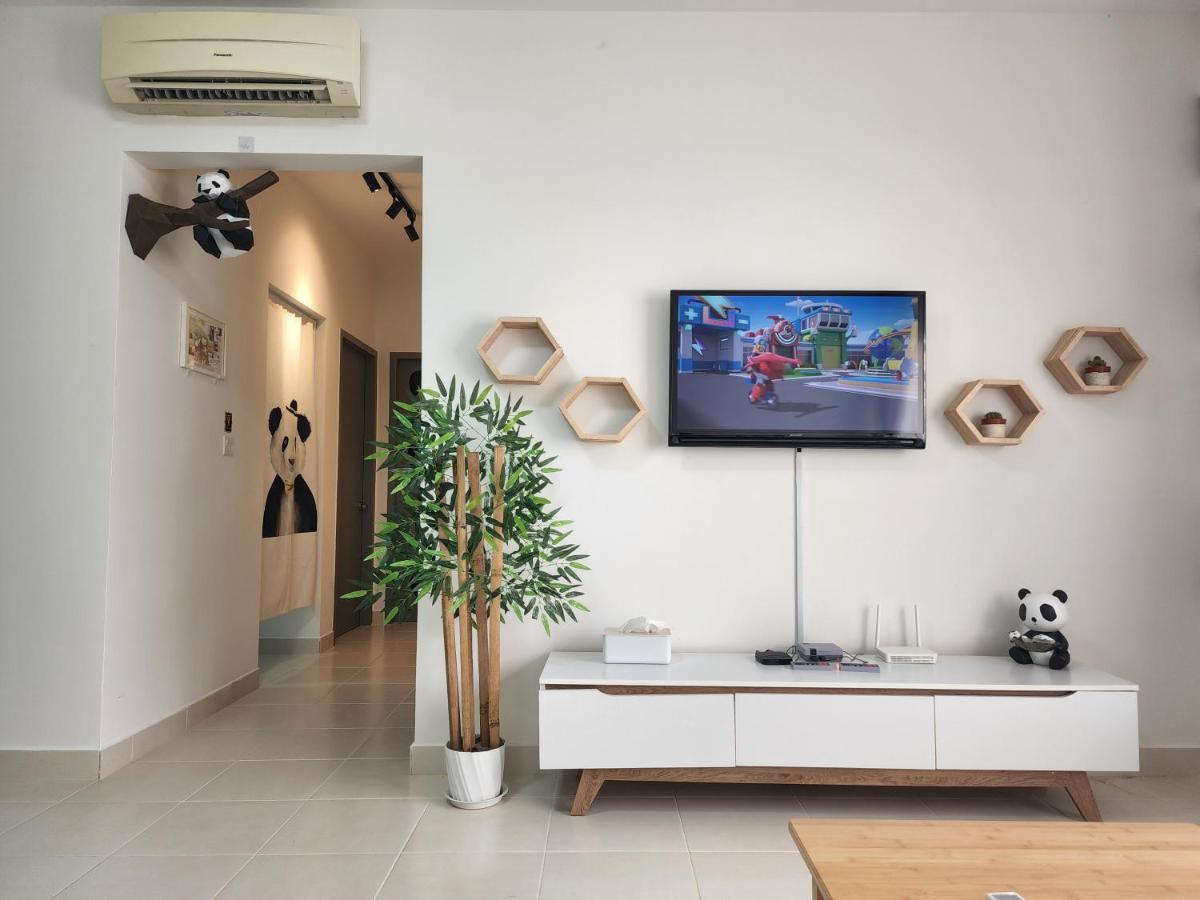 Netflix Panda House 3B2R Rimbayu Kota Kemuning With Atari Games Apartment Teluk Panglima Garang Exterior photo